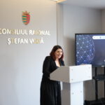 Acest panel a fost despre ceea ce ne reprezintă: valoarea tradițiilor, frumusețea locurilor, ospitalitatea oamenilor și puterea gastronomiei locale. S-a discutat despre:cum transformăm produsele locale în branduri, cum conectăm turismul cu gastronomia,cum digitalizăm serviciile turistice,cum putem crea rute și experiențe care să aducă vizitatori în regiune.